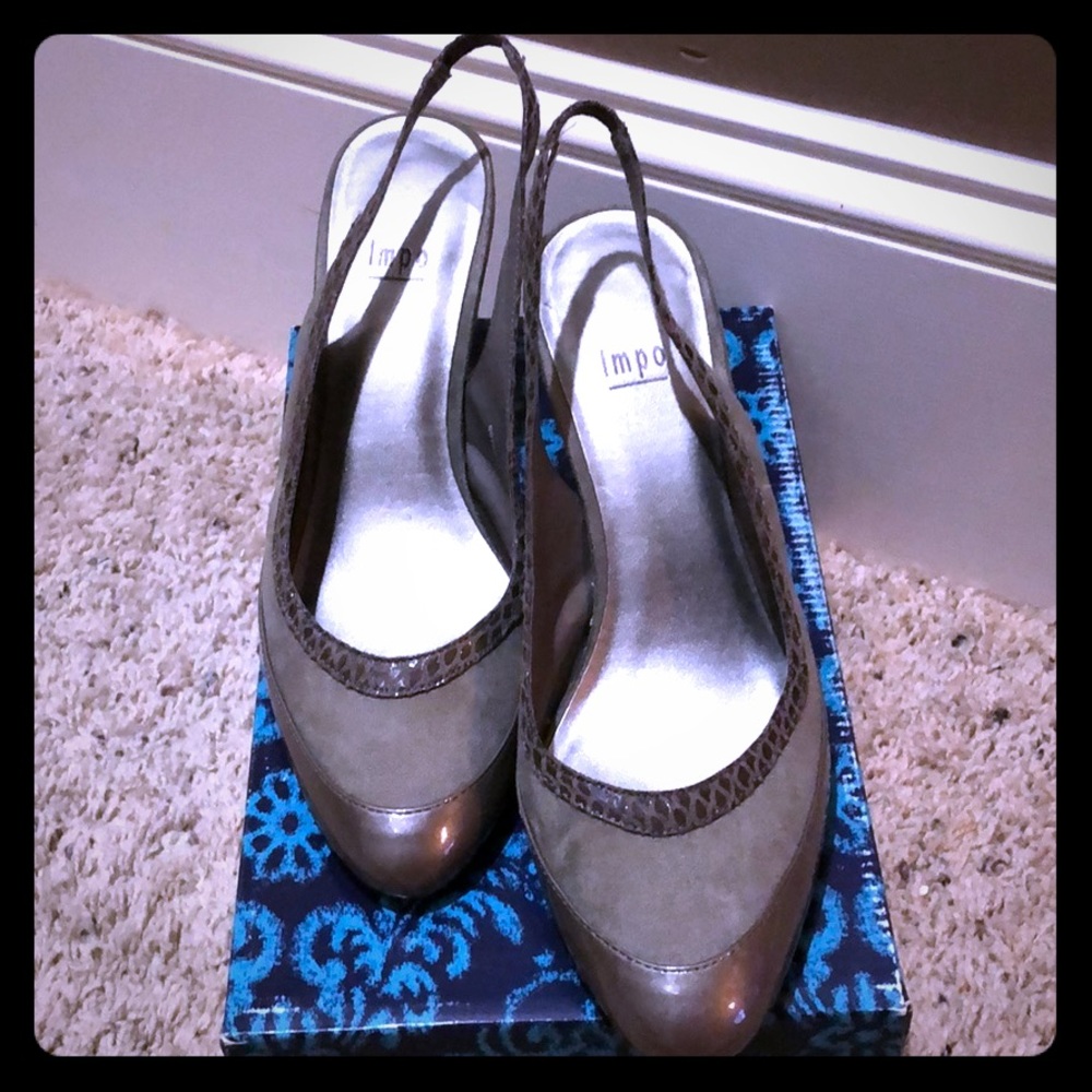 Grey Patent Leather Suede Sling Heels